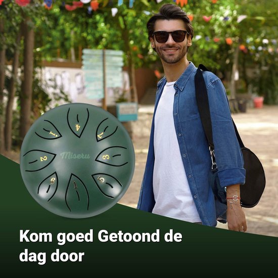 Miseru Handpan bespeeld met de handen